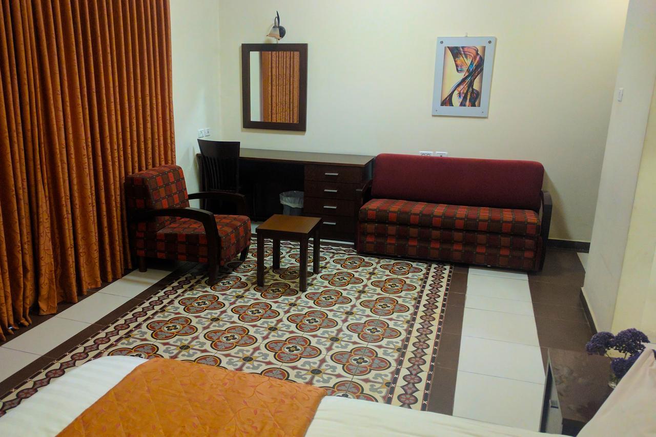 Alhambra Palace Hotel Suites - Ramallah Exterior photo