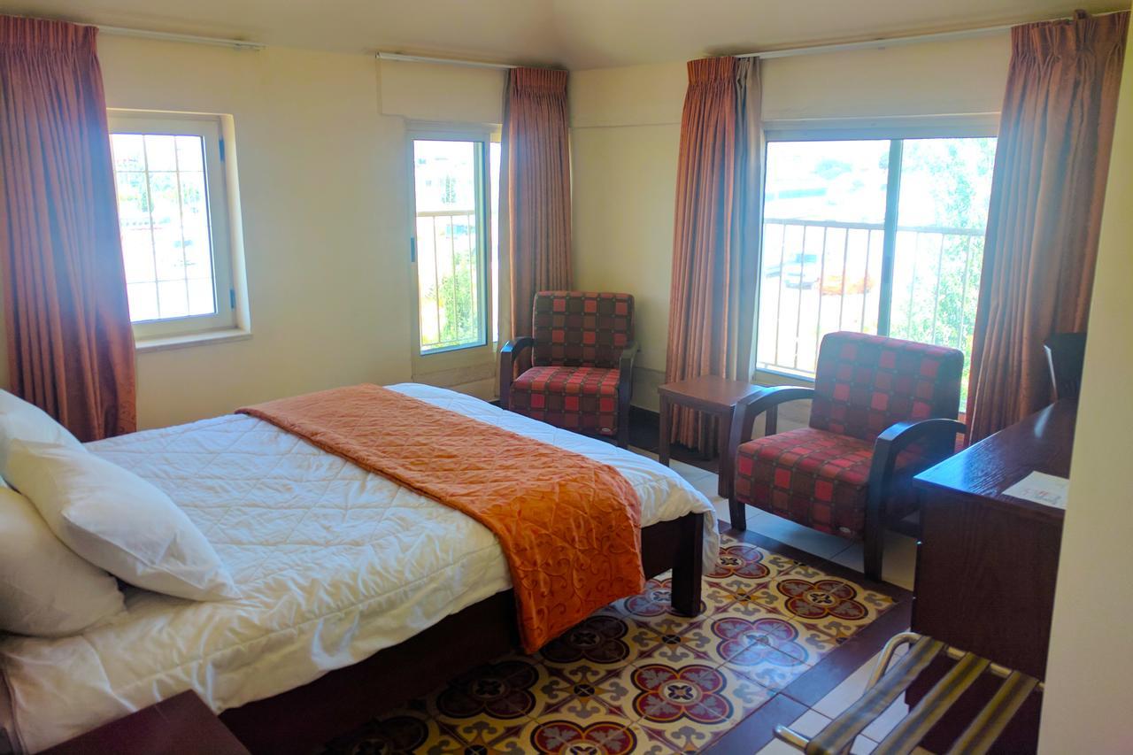 Alhambra Palace Hotel Suites - Ramallah Exterior photo